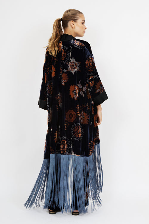 STEVIE ROBE